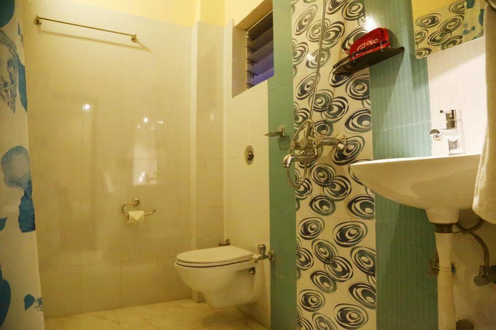 Oyo 460 Hotel Ivory Residency Kalkutta Kültér fotó