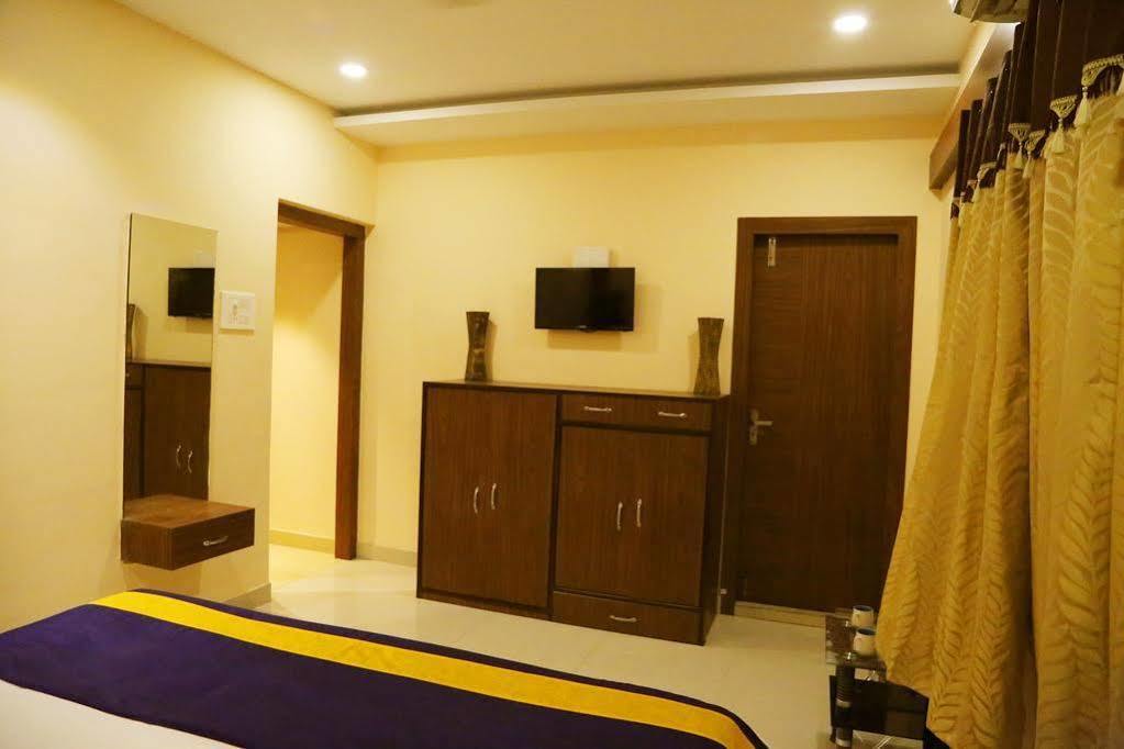 Oyo 460 Hotel Ivory Residency Kalkutta Kültér fotó