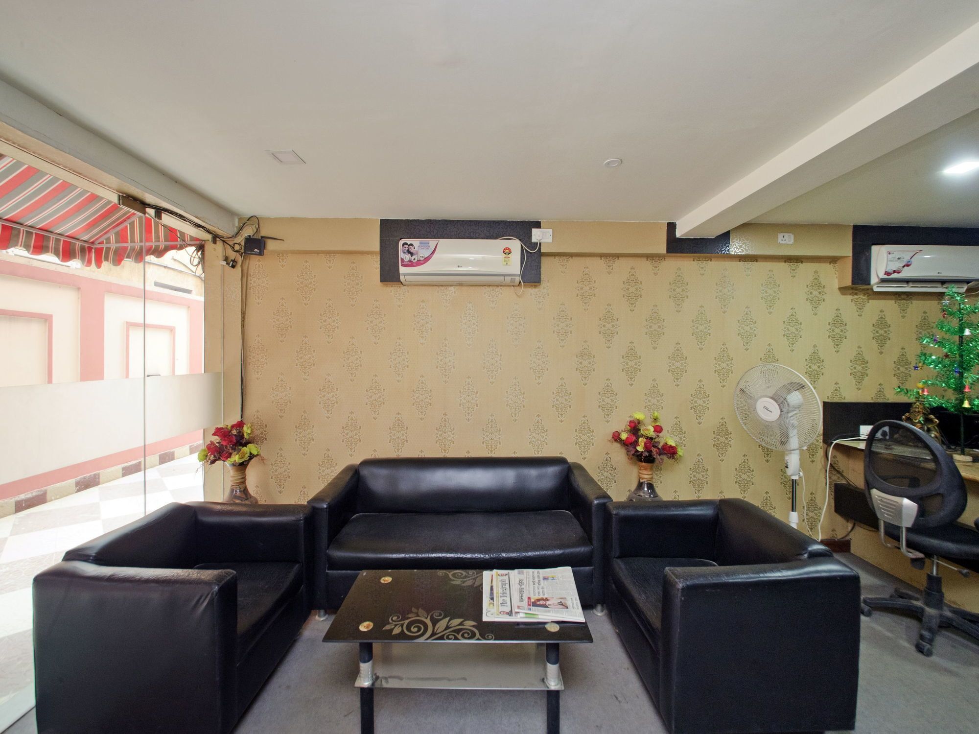 Oyo 460 Hotel Ivory Residency Kalkutta Kültér fotó